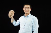 陈雷 照片