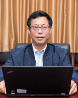 隆克平 照片