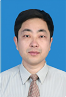 李英建 照片