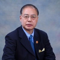 牟在根 照片