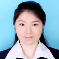 邱琳 照片