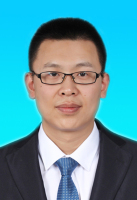 任英 照片
