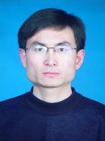 李云雷 照片