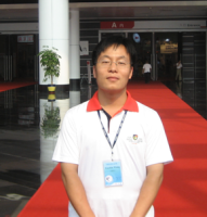 王晓斌 照片