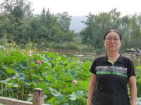 张震红 照片