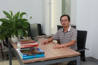 黄金光 照片