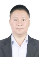 王卓然 照片