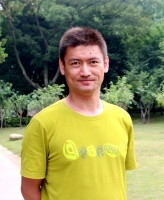 刘峻杉 照片