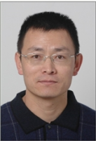 李海梁 照片