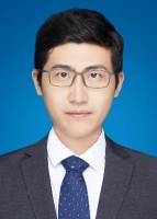 毛新瑞 照片