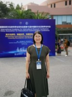 王宇 照片