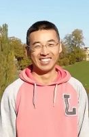王磊 照片