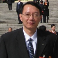 董育斌 照片