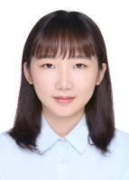 杨美偲 照片