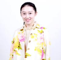 张曼姝 照片