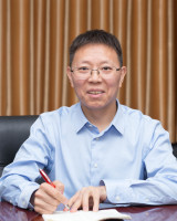 阳小龙 照片