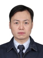 张　雷 照片