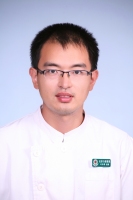 何华伟 照片