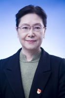 焦杨 照片