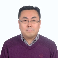 柳弘 照片