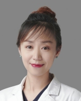 吴硕琳 照片