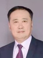 陈实 照片