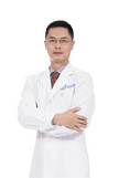 周炜 照片