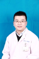 梁明 照片