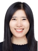 邓海艳 照片