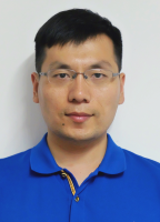 冯泽心 照片