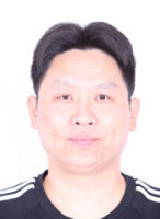 魏巍巍 照片