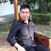 杨显滨 照片