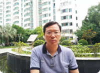 詹华清 照片
