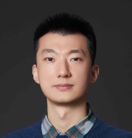 何鹏举 照片