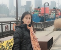华雪铭 照片