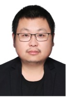 胡鹏 照片