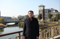 吕利群 照片