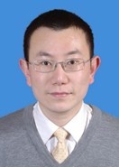 侯成琪 照片