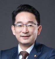 程林 照片