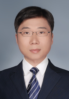 丁烨 照片