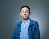 董鹏 照片