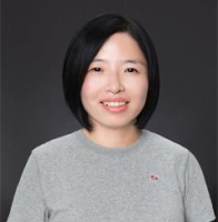 冯倬琳 照片