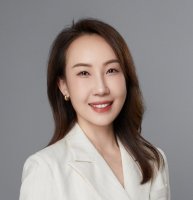 郭薇 照片