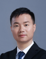 龚志雄 照片