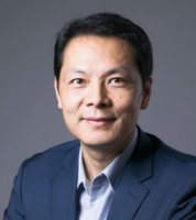 龚焱 照片