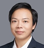 黄玮 照片
