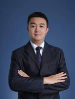 洪亮 照片