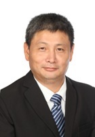 申哲民 照片