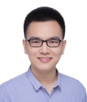 解炳腾 照片