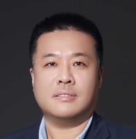刘磊 照片